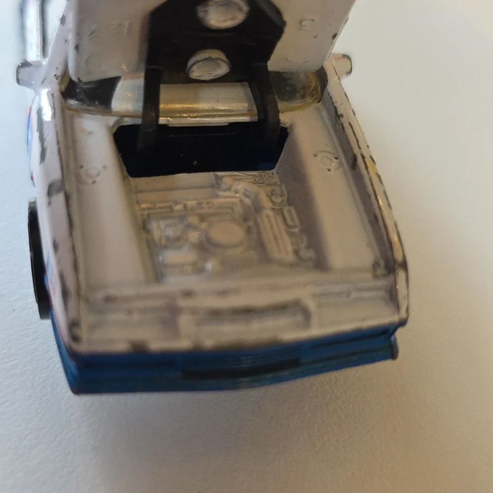 Matchbox 1984 Dodge Daytona Turbo Z rouge